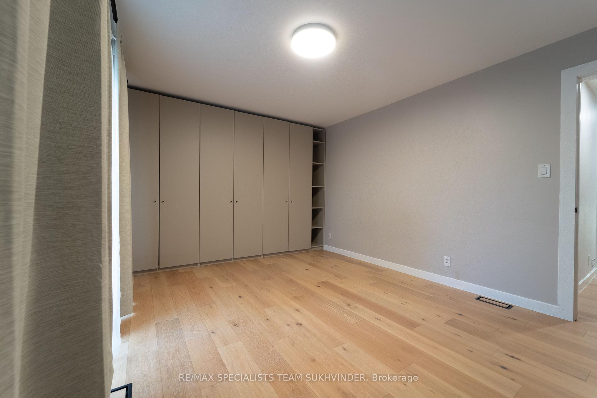 Photo 9 of Unit Main, 79 Redwater Drive, Etobicoke, Rexdale-Kipling — HOMEH