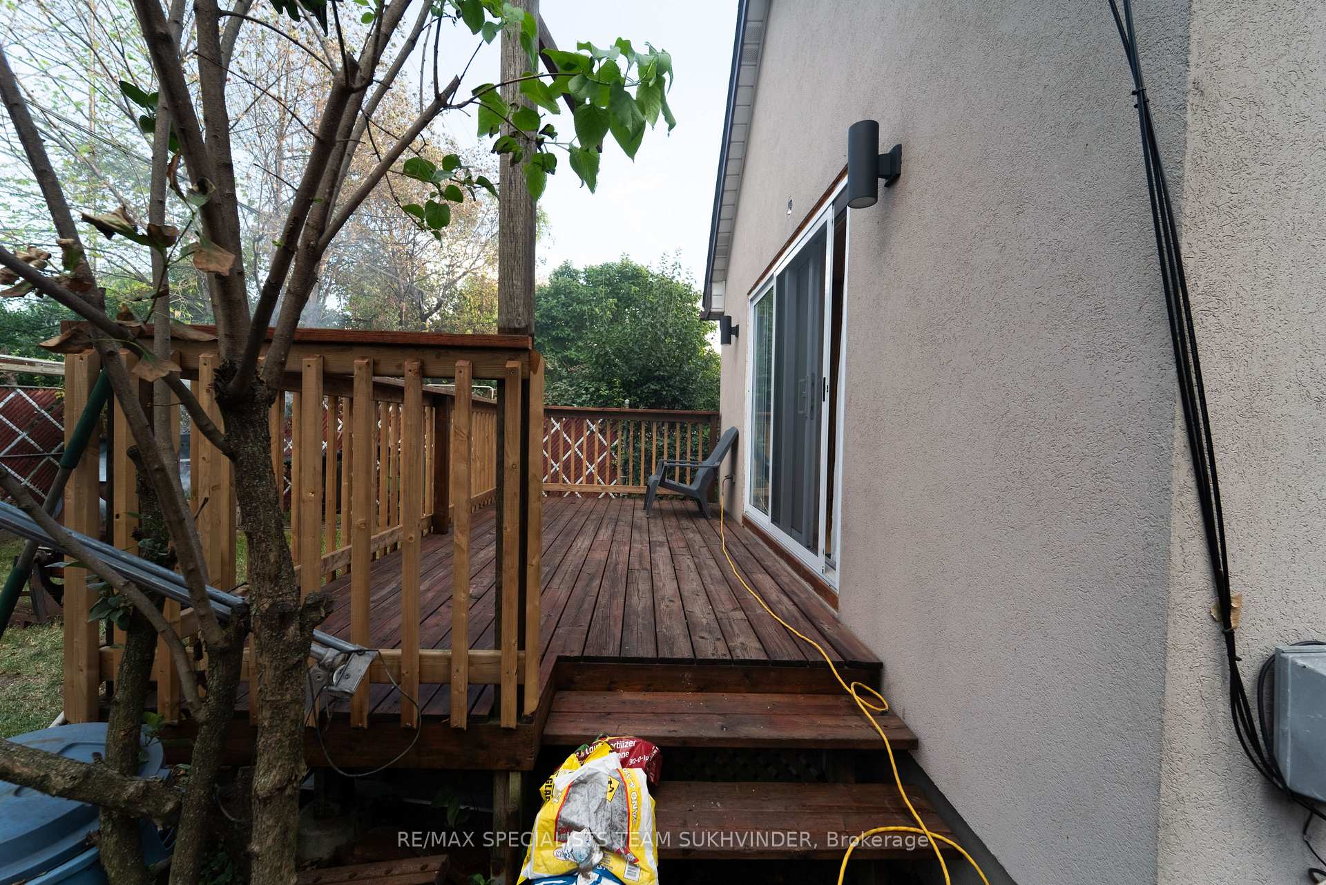 Photo 29 of Unit Main, 79 Redwater Drive, Etobicoke, Rexdale-Kipling — HOMEH