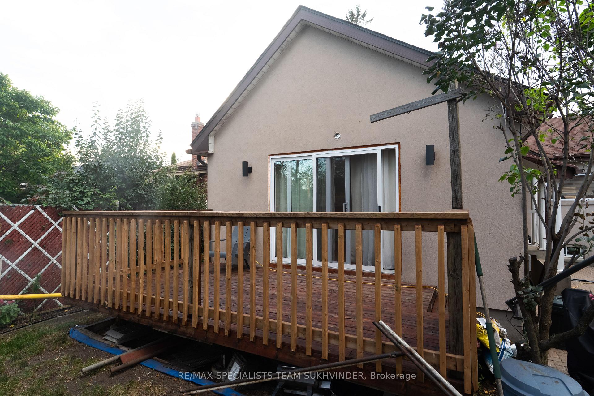Photo 30 of Unit Main, 79 Redwater Drive, Etobicoke, Rexdale-Kipling — HOMEH