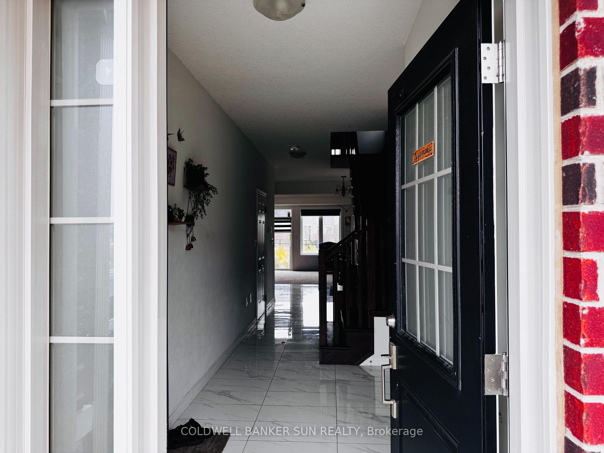 Photo 8 of 46 Zoe Lane, Hamilton, Rural Glanbrook — HOMEH