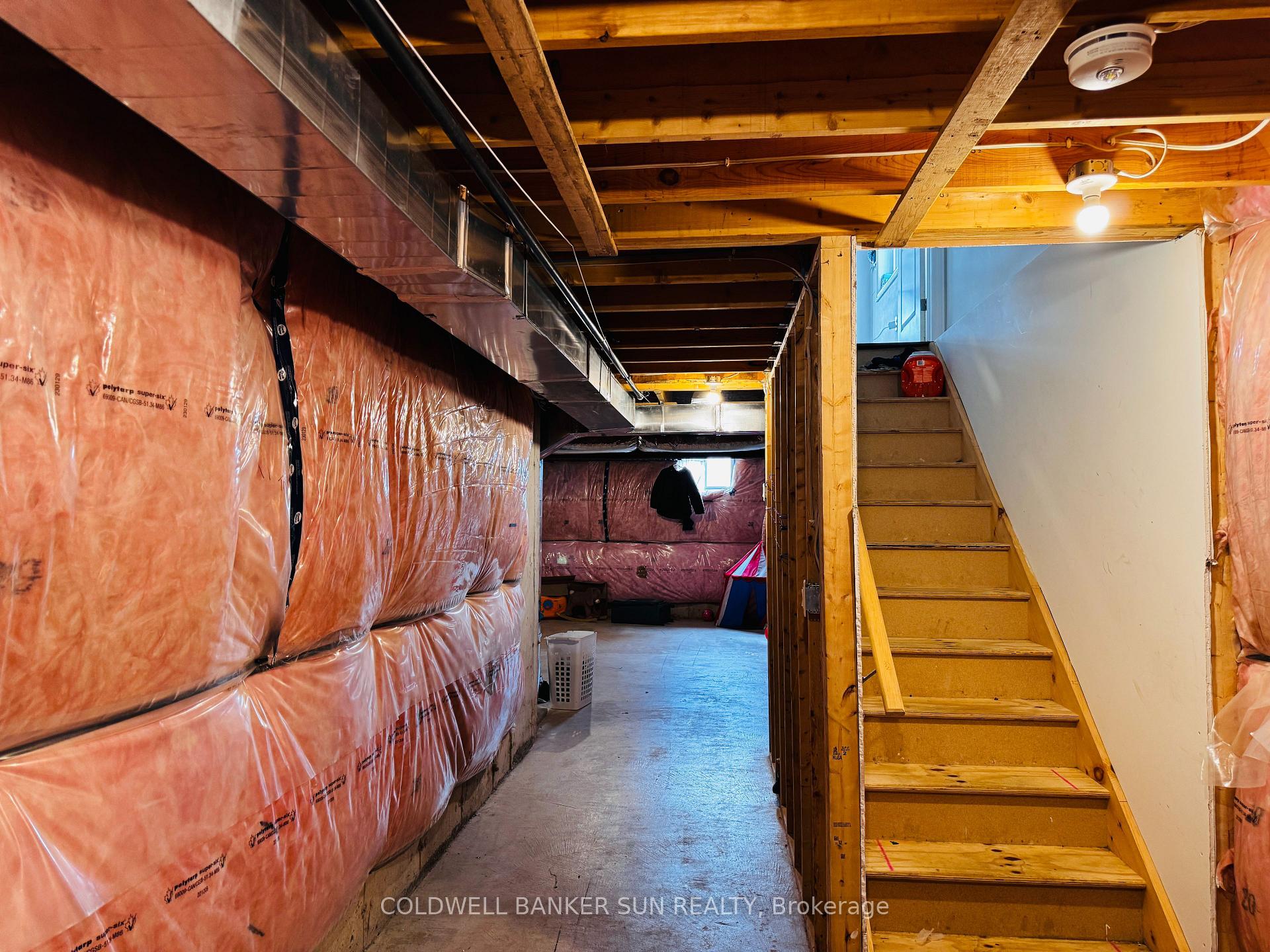 Photo 30 of 46 Zoe Lane, Hamilton, Rural Glanbrook — HOMEH