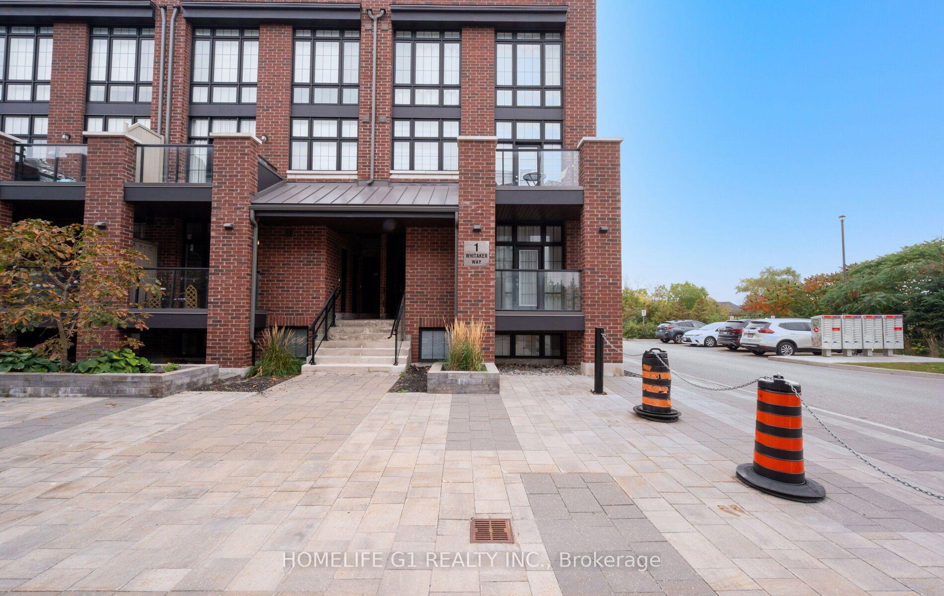Photo 5 of 1 Whitaker Way, Whitchurch-Stouffville, Stouffville — HOMEH
