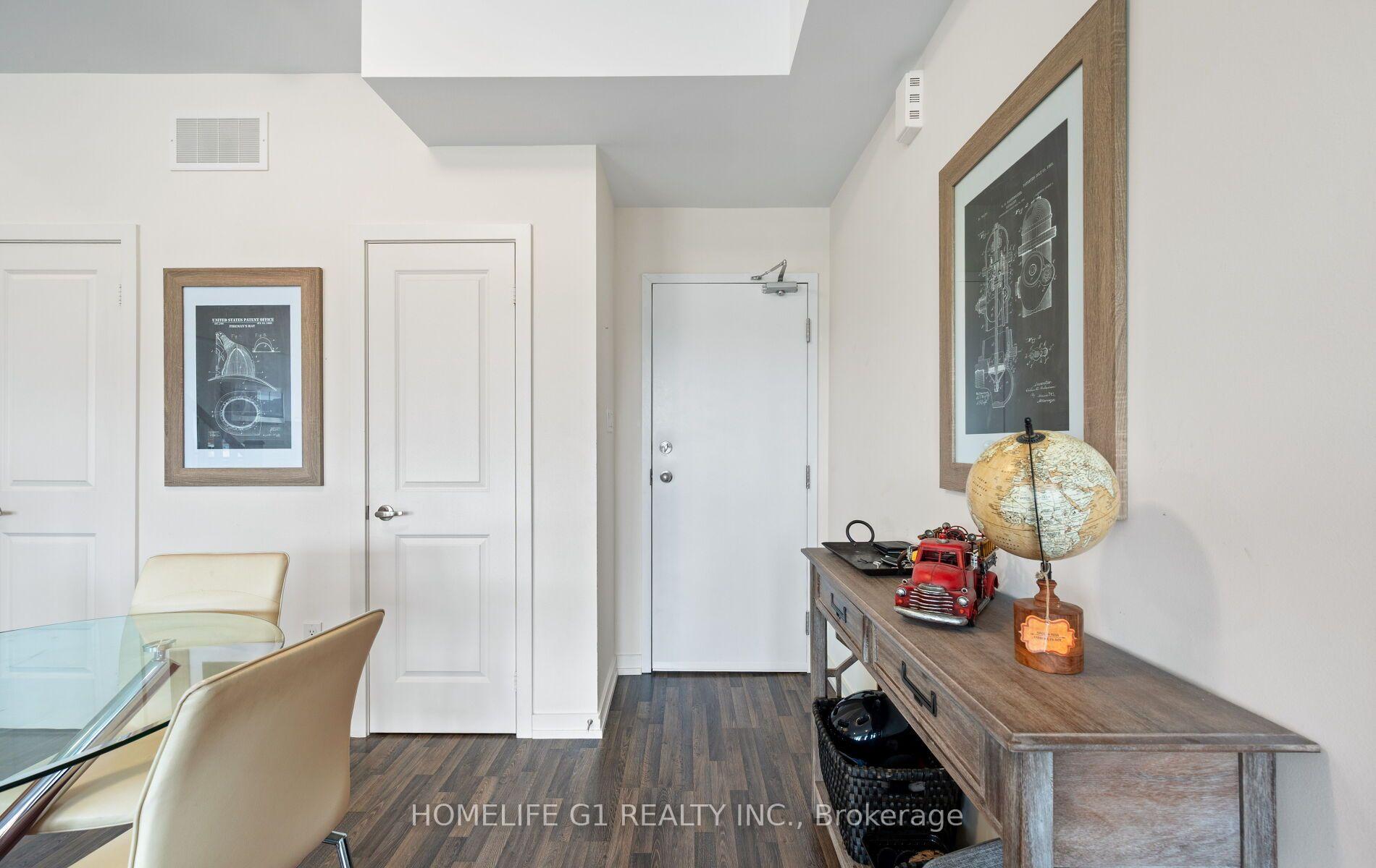 Photo 10 of 1 Whitaker Way, Whitchurch-Stouffville, Stouffville — HOMEH