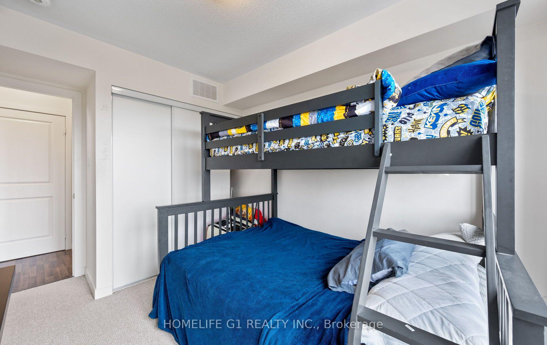 Photo 27 of 1 Whitaker Way, Whitchurch-Stouffville, Stouffville — HOMEH