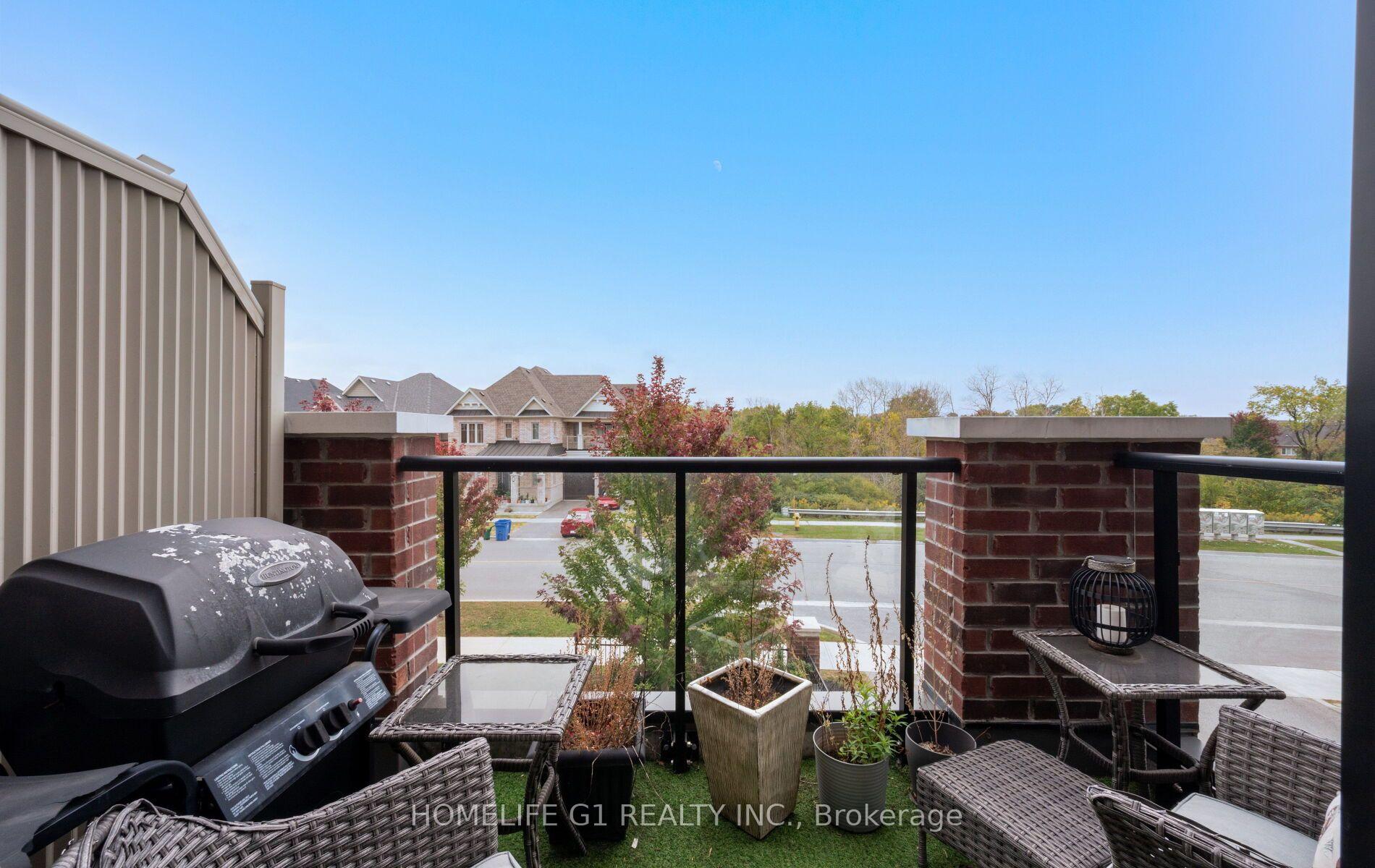 Photo 34 of 1 Whitaker Way, Whitchurch-Stouffville, Stouffville — HOMEH