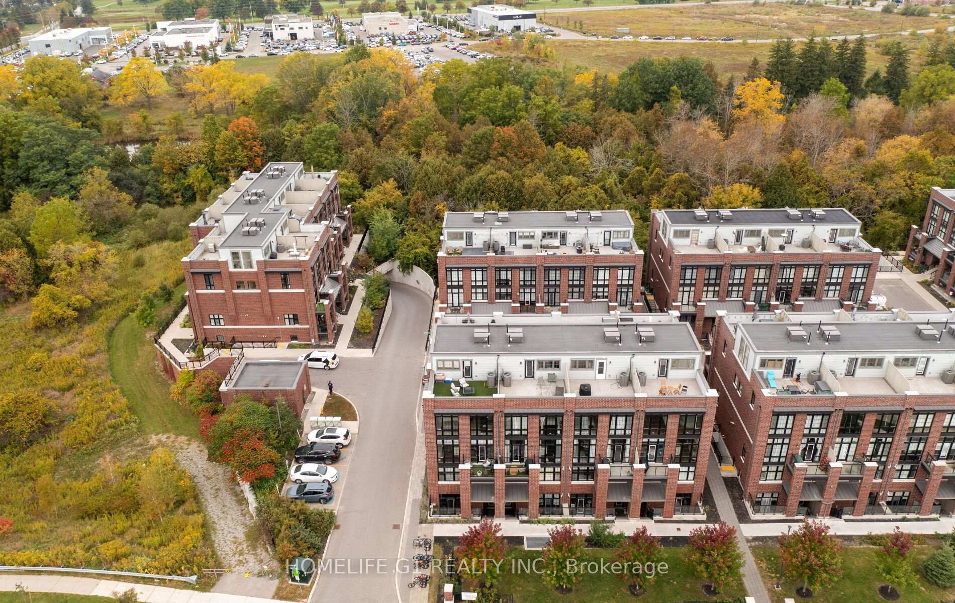 Photo 39 of 1 Whitaker Way, Whitchurch-Stouffville, Stouffville — HOMEH