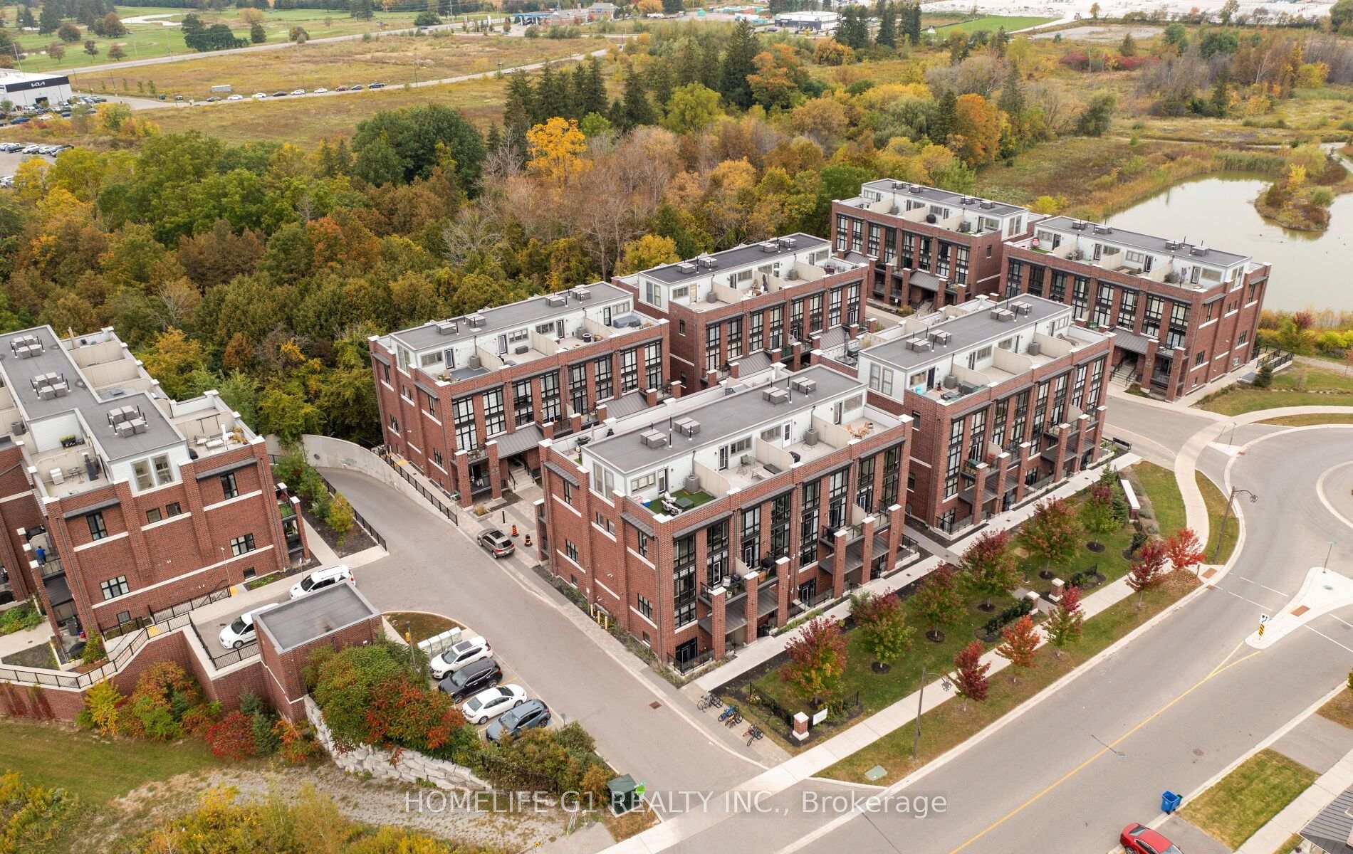 Photo 40 of 1 Whitaker Way, Whitchurch-Stouffville, Stouffville — HOMEH