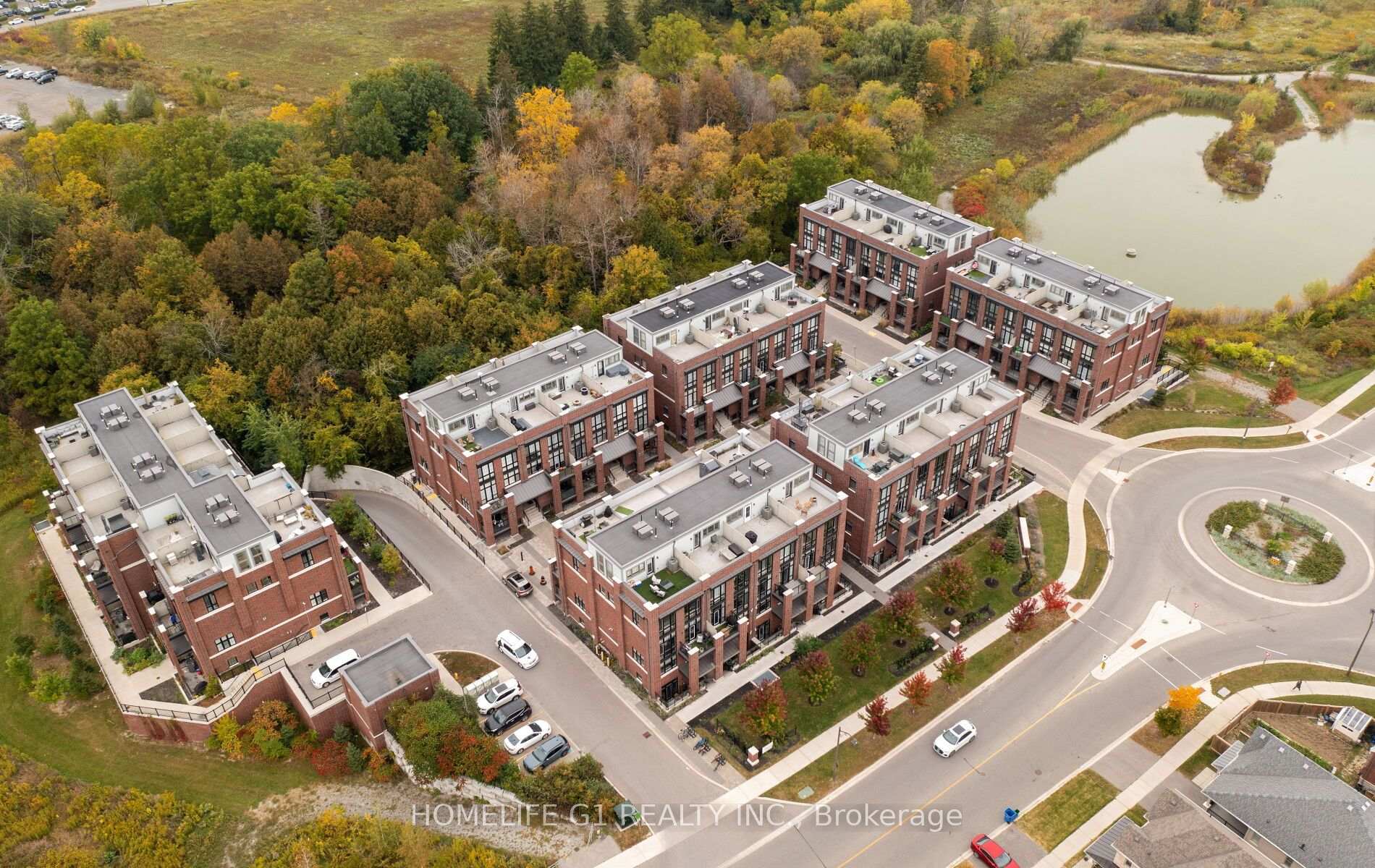 Photo 41 of 1 Whitaker Way, Whitchurch-Stouffville, Stouffville — HOMEH