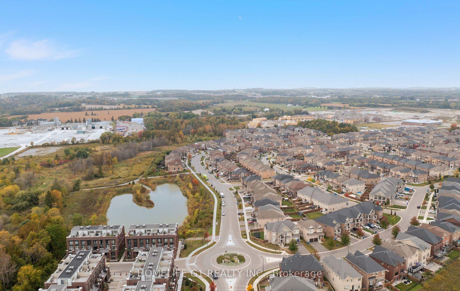 Photo 46 of 1 Whitaker Way, Whitchurch-Stouffville, Stouffville — HOMEH