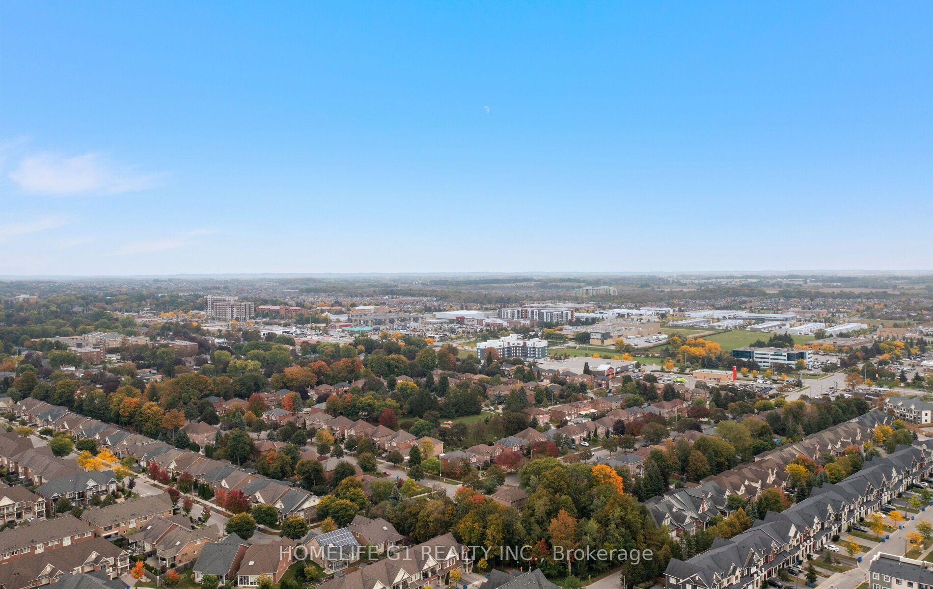 Photo 48 of 1 Whitaker Way, Whitchurch-Stouffville, Stouffville — HOMEH