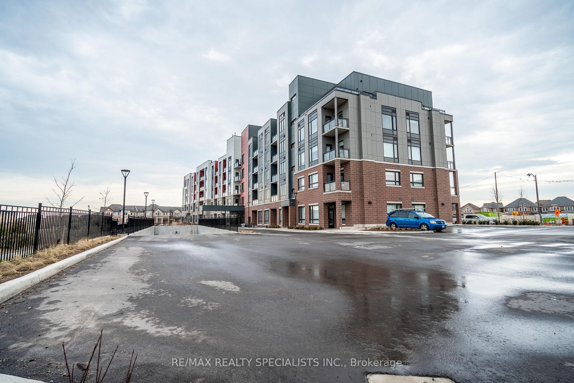 Photo of Unit 112, 3265 Carding Mill Trail
