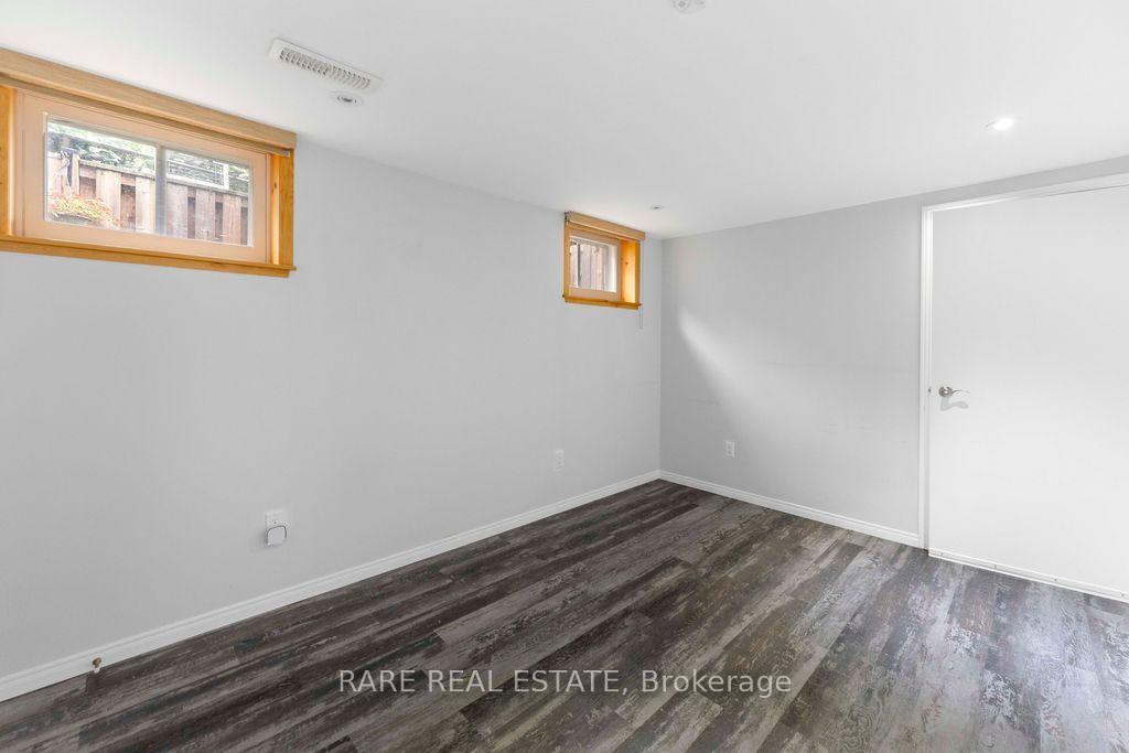 Photo 4 of Unit Lower, 733 Eaglemount Crescent, Mississauga, Erindale — HOMEH