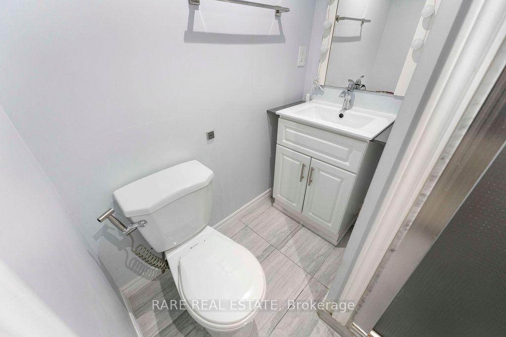 Photo 8 of Unit Lower, 733 Eaglemount Crescent, Mississauga, Erindale — HOMEH