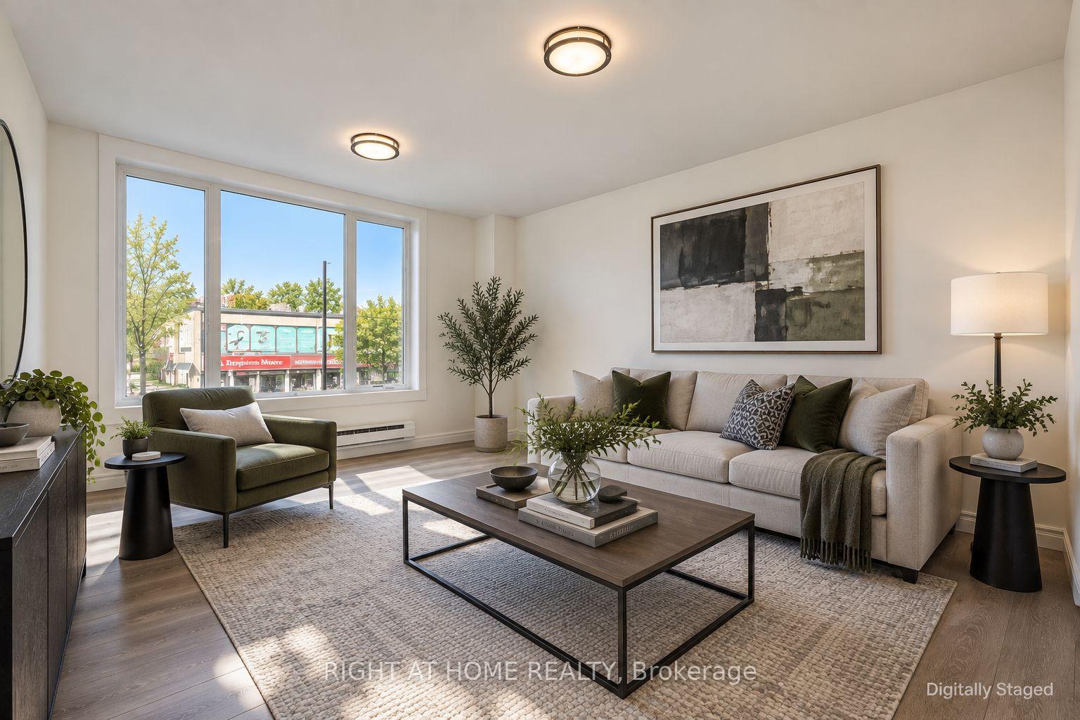 Photo of Unit Upper, 843 Danforth Avenue