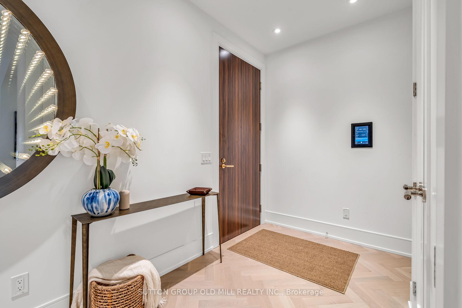 Photo 7 of Unit 711, 455 Wellington Street W, Toronto, Waterfront Communities — HOMEH