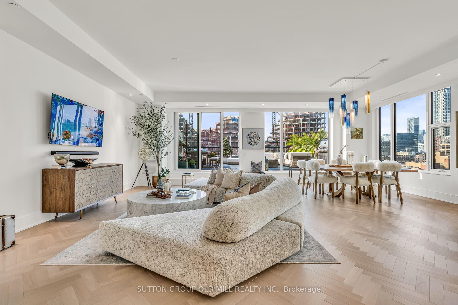 Photo 9 of Unit 711, 455 Wellington Street W, Toronto, Waterfront Communities — HOMEH