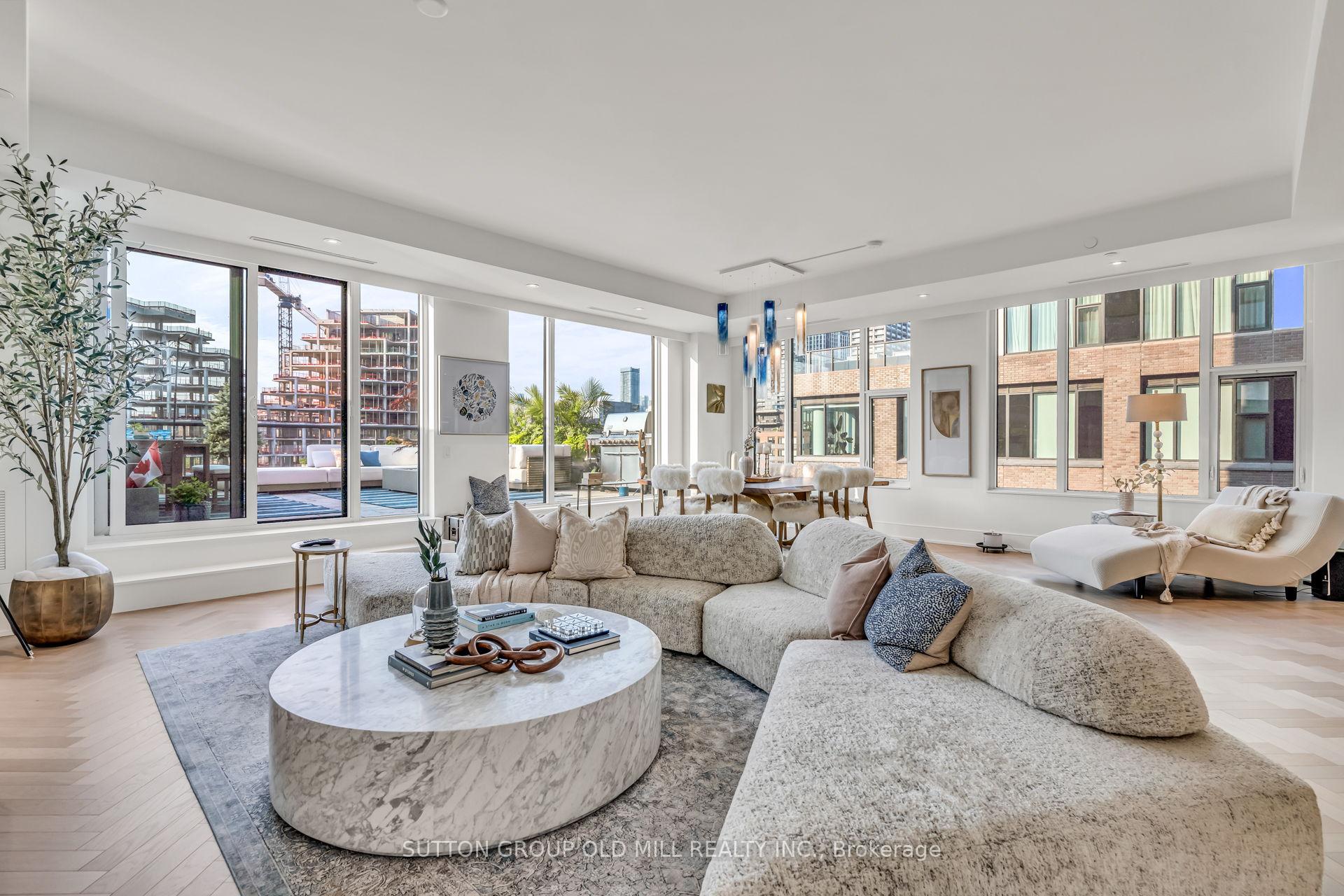 Photo 11 of Unit 711, 455 Wellington Street W, Toronto, Waterfront Communities — HOMEH