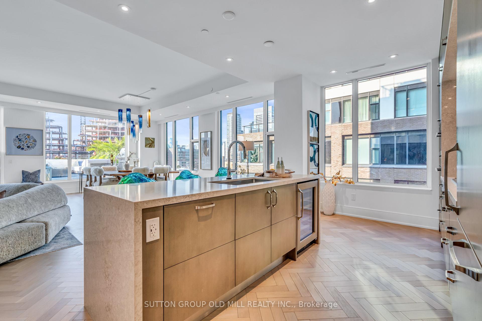 Photo 16 of Unit 711, 455 Wellington Street W, Toronto, Waterfront Communities — HOMEH