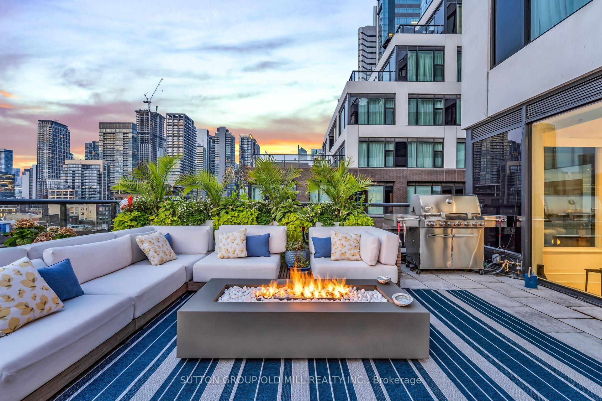 Photo 38 of Unit 711, 455 Wellington Street W, Toronto, Waterfront Communities — HOMEH