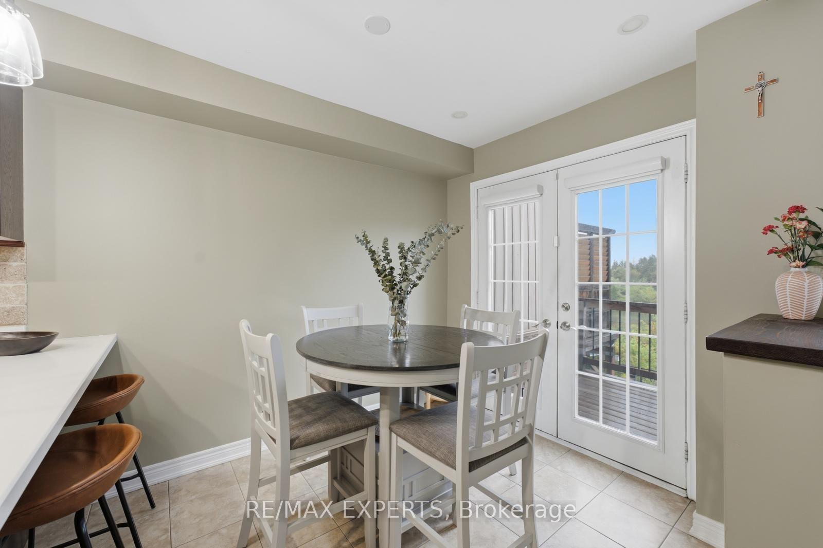 Photo 13 of 72 Victor Large Way, Orangeville — HOMEH