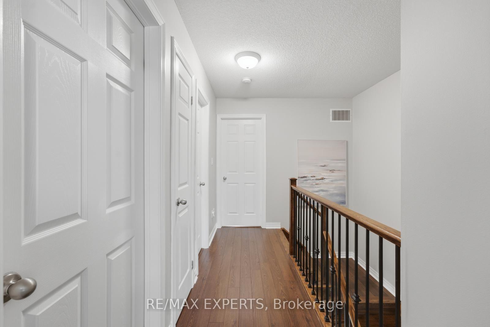 Photo 17 of 72 Victor Large Way, Orangeville — HOMEH