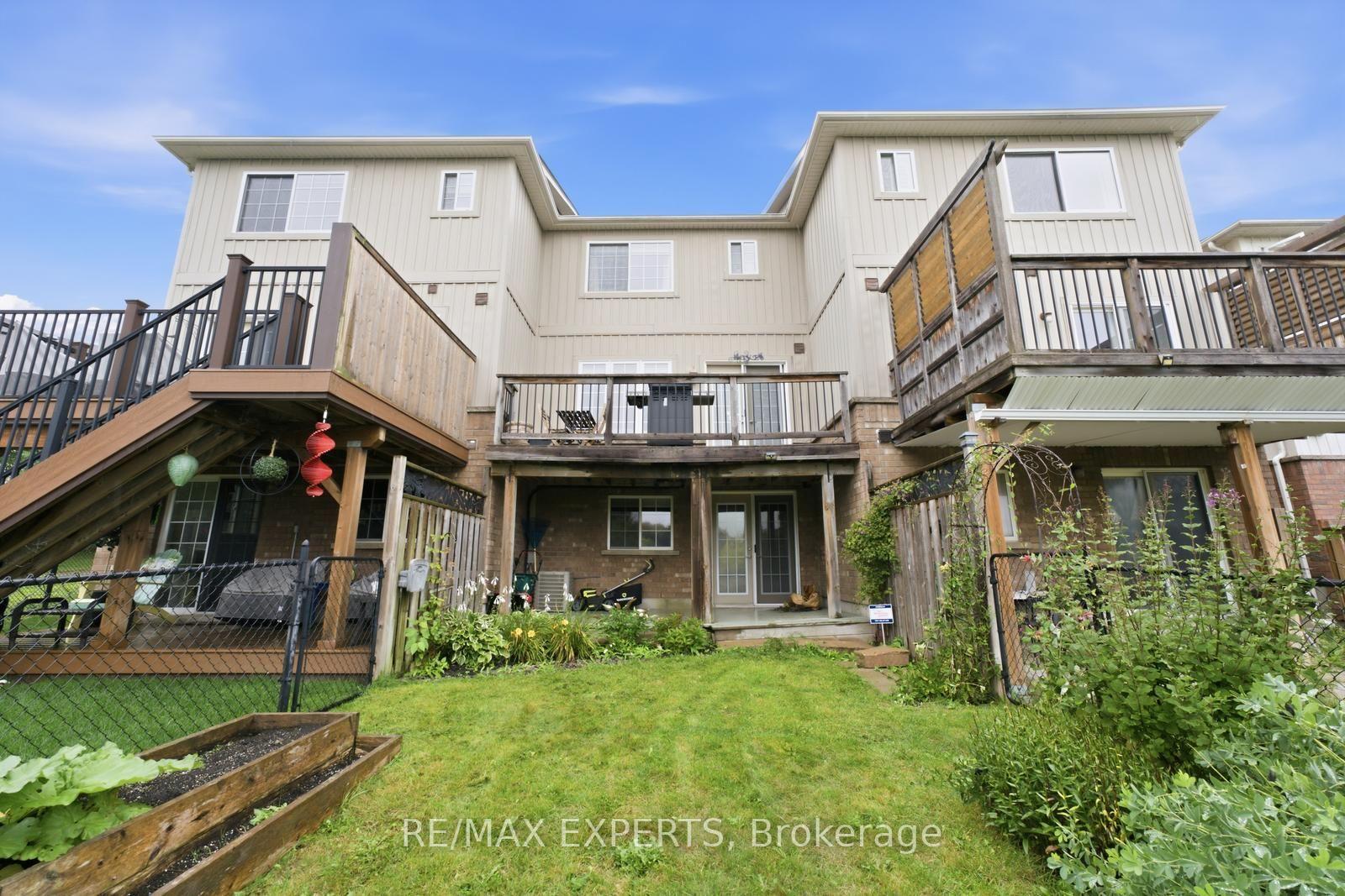 Photo 37 of 72 Victor Large Way, Orangeville — HOMEH