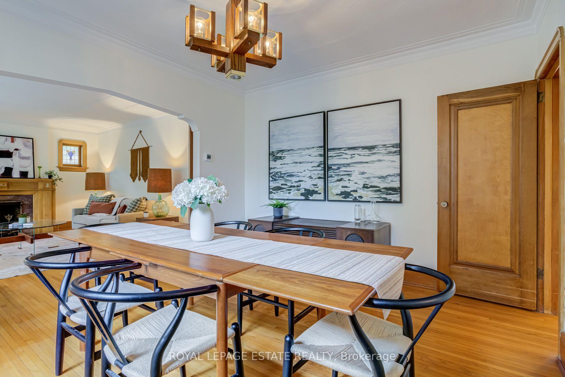 Photo 11 of 30 Barbara Crescent, Toronto, East York — HOMEH