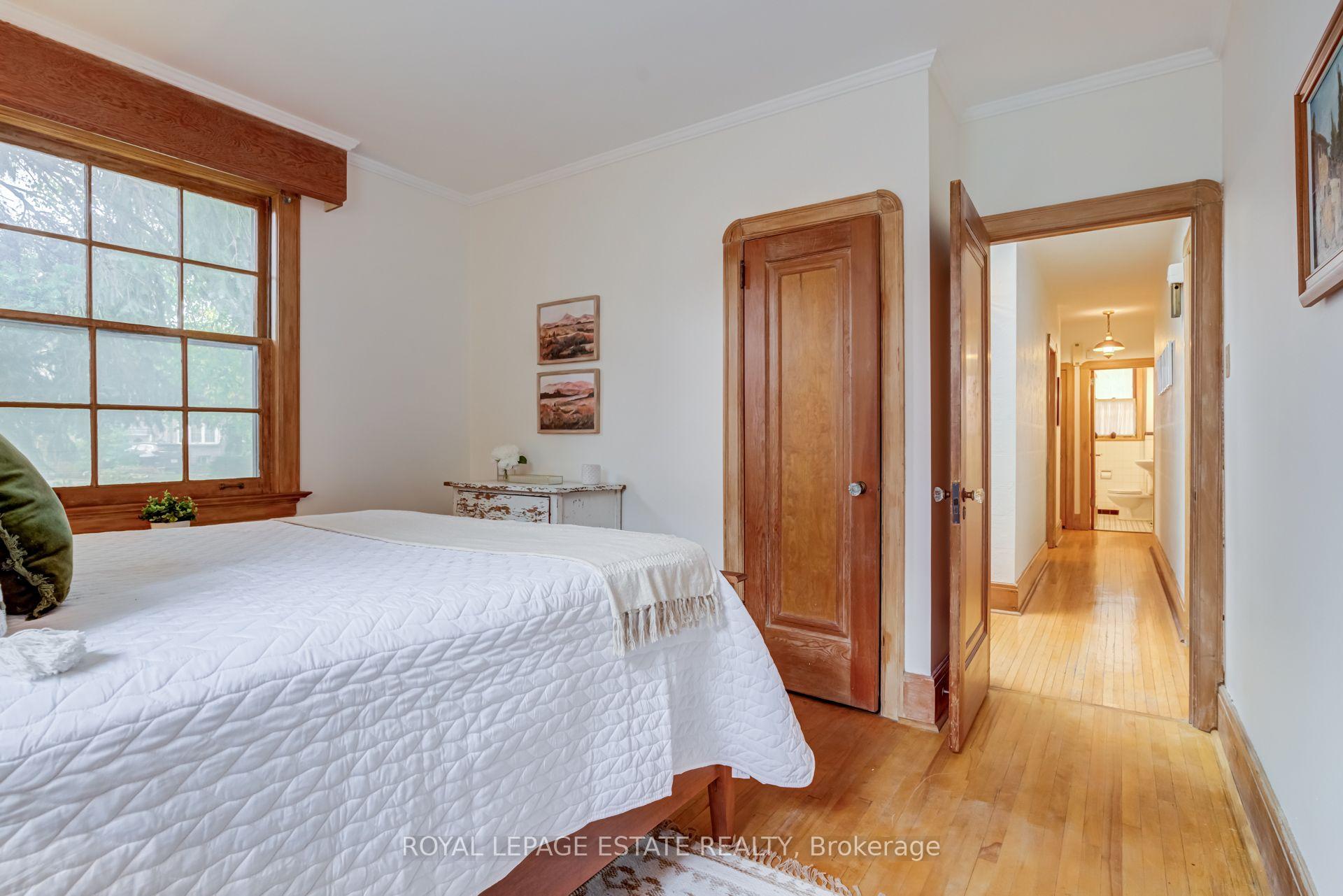 Photo 20 of 30 Barbara Crescent, Toronto, East York — HOMEH