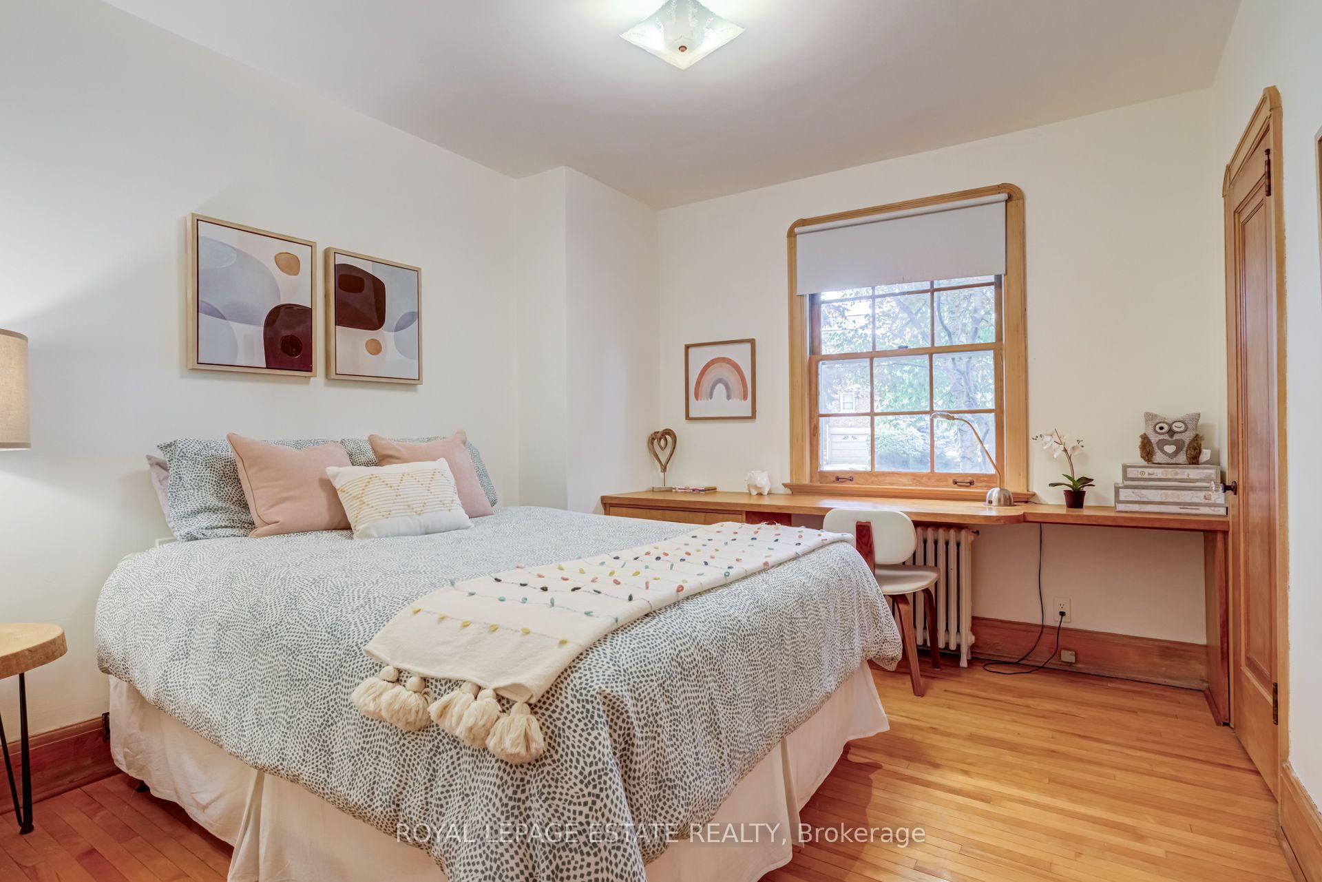 Photo 21 of 30 Barbara Crescent, Toronto, East York — HOMEH