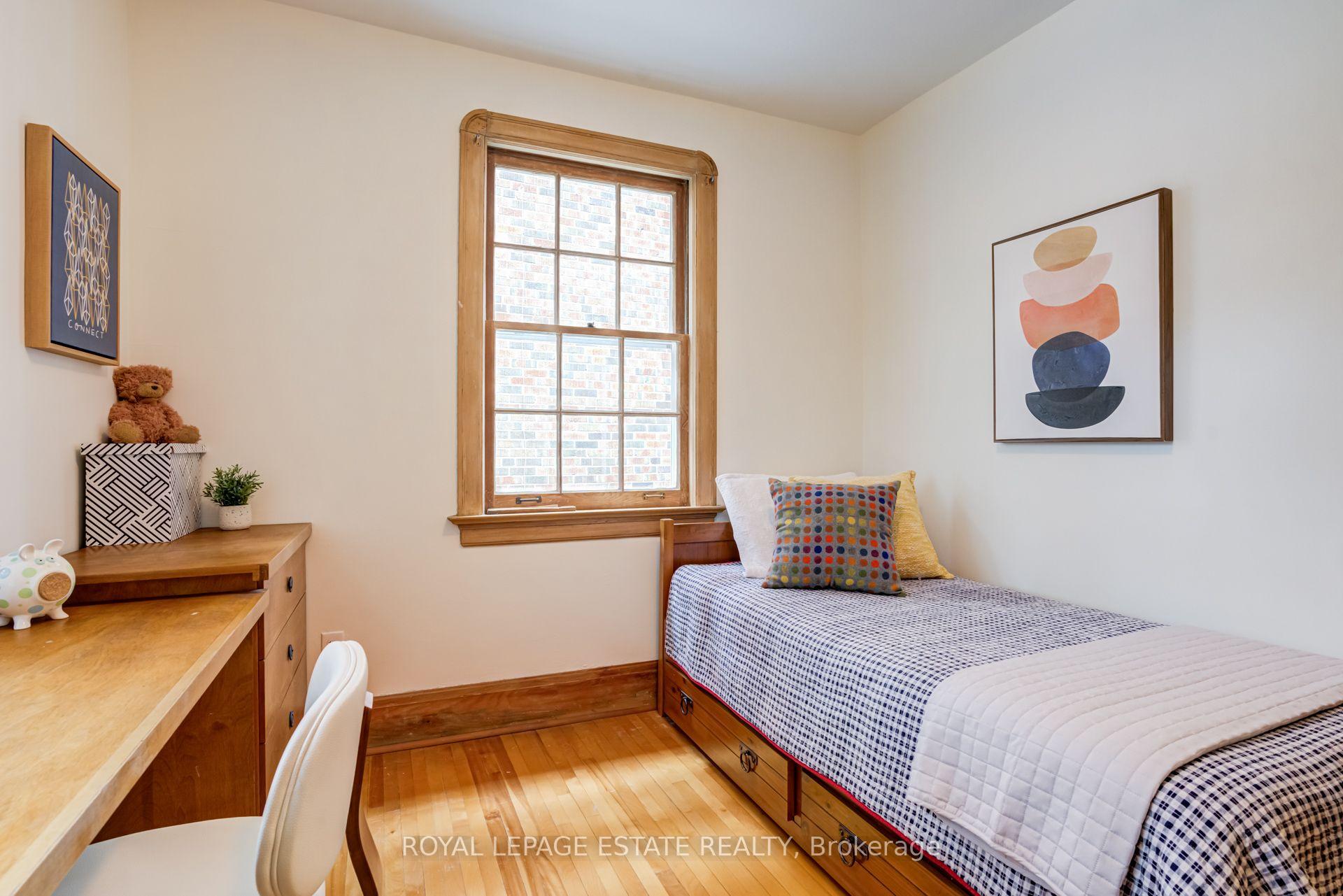 Photo 24 of 30 Barbara Crescent, Toronto, East York — HOMEH
