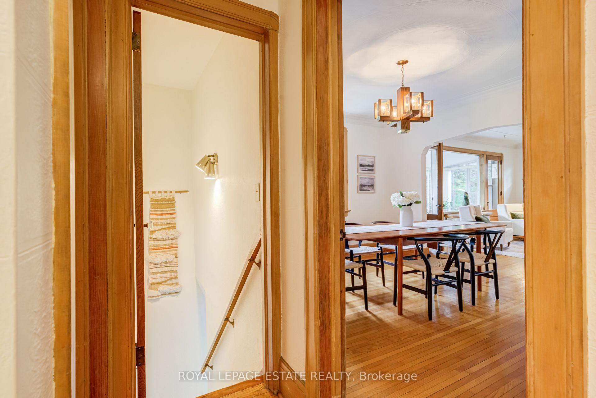 Photo 26 of 30 Barbara Crescent, Toronto, East York — HOMEH