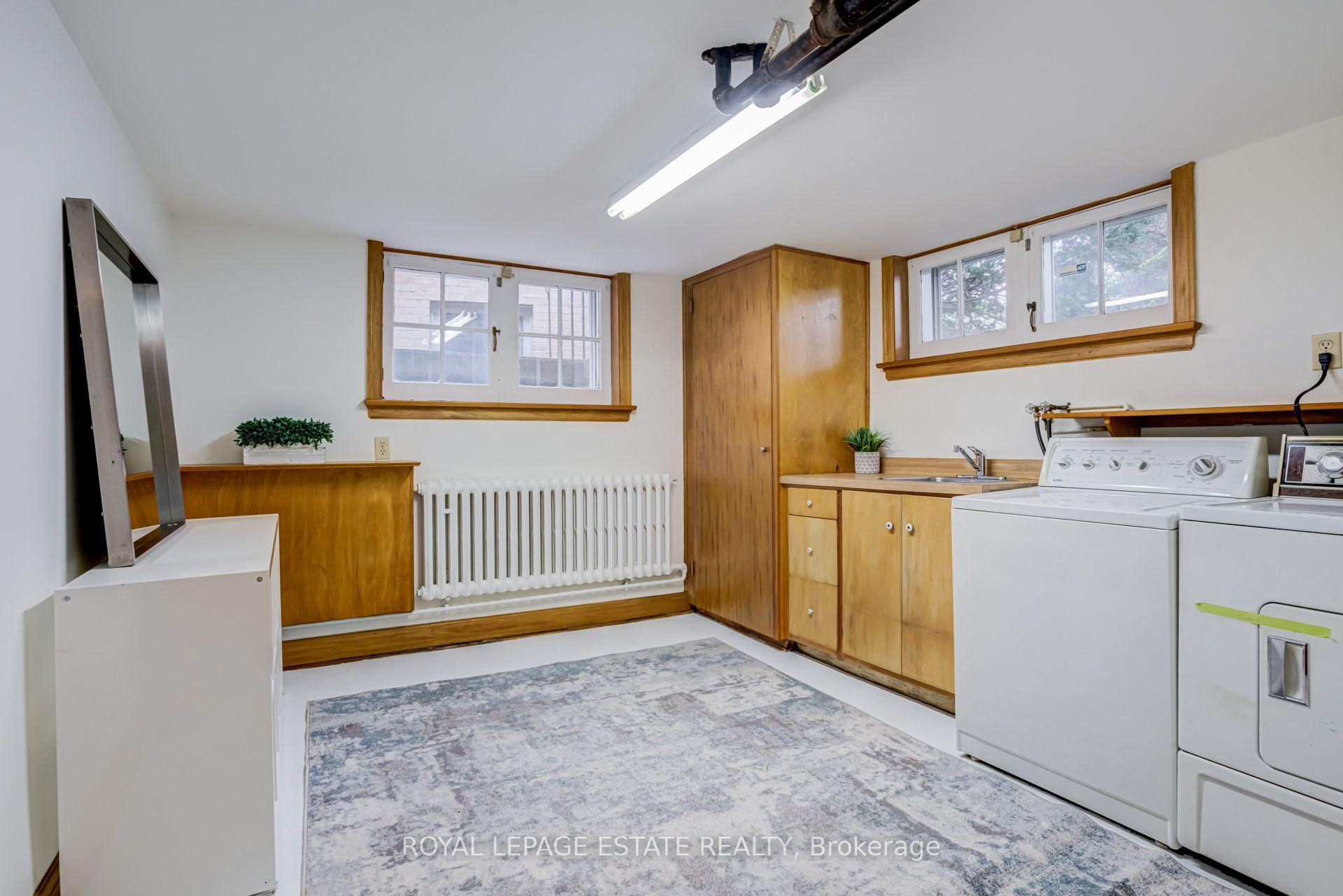 Photo 30 of 30 Barbara Crescent, Toronto, East York — HOMEH
