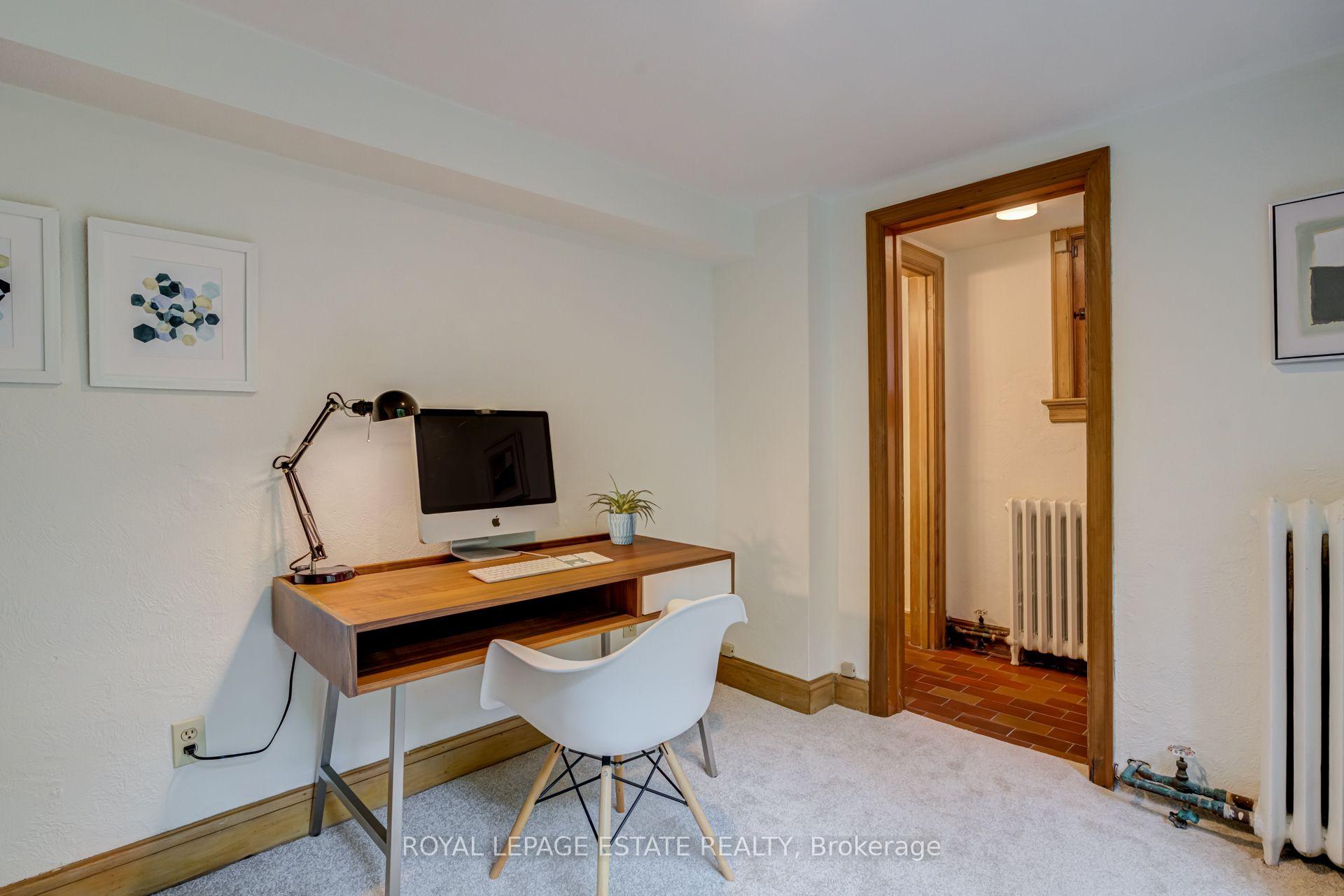 Photo 32 of 30 Barbara Crescent, Toronto, East York — HOMEH