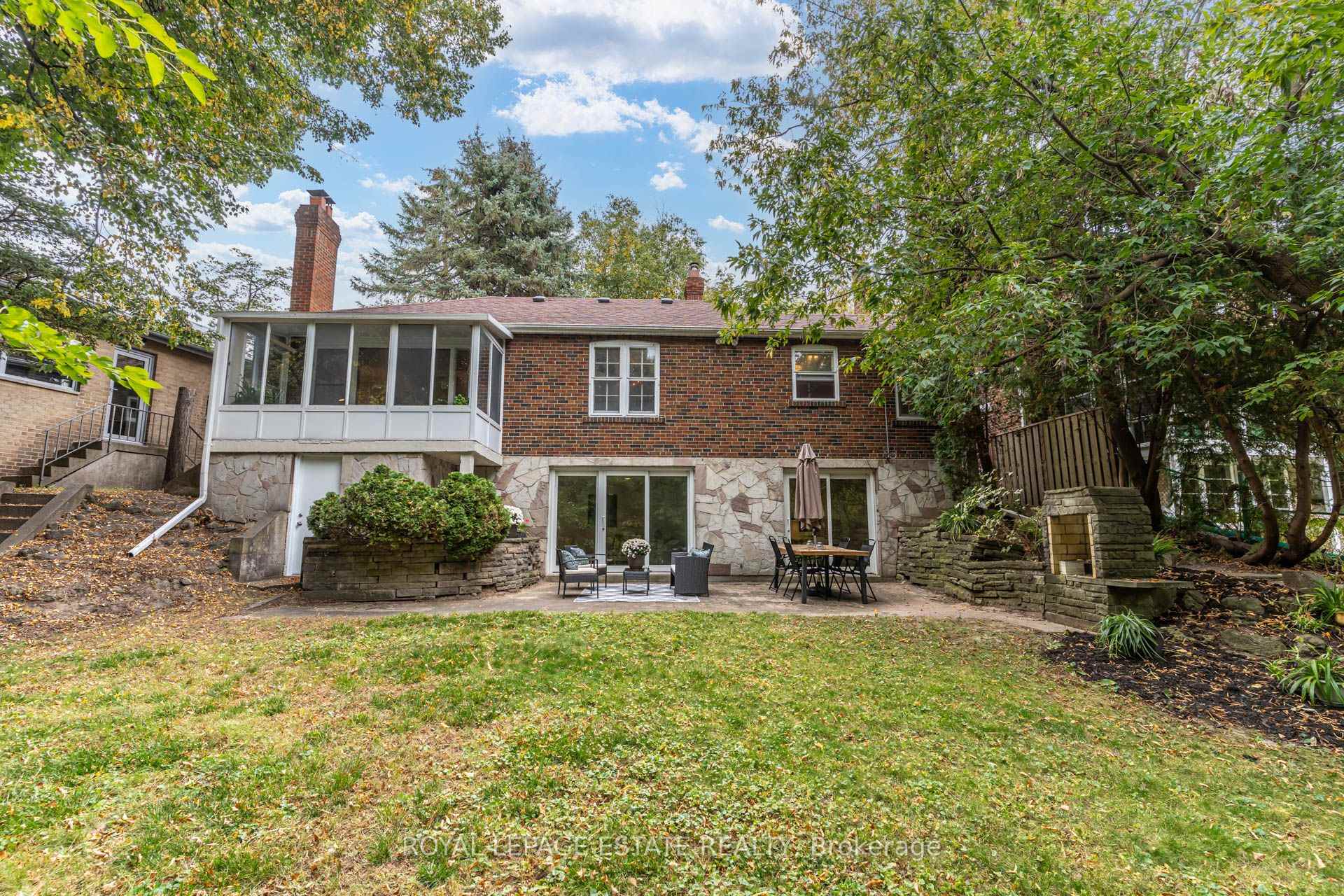 Photo 36 of 30 Barbara Crescent, Toronto, East York — HOMEH