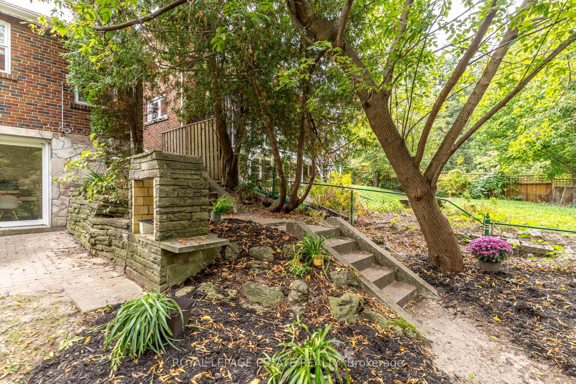 Photo 42 of 30 Barbara Crescent, Toronto, East York — HOMEH