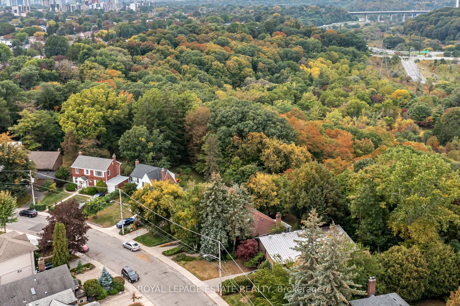Photo 43 of 30 Barbara Crescent, Toronto, East York — HOMEH