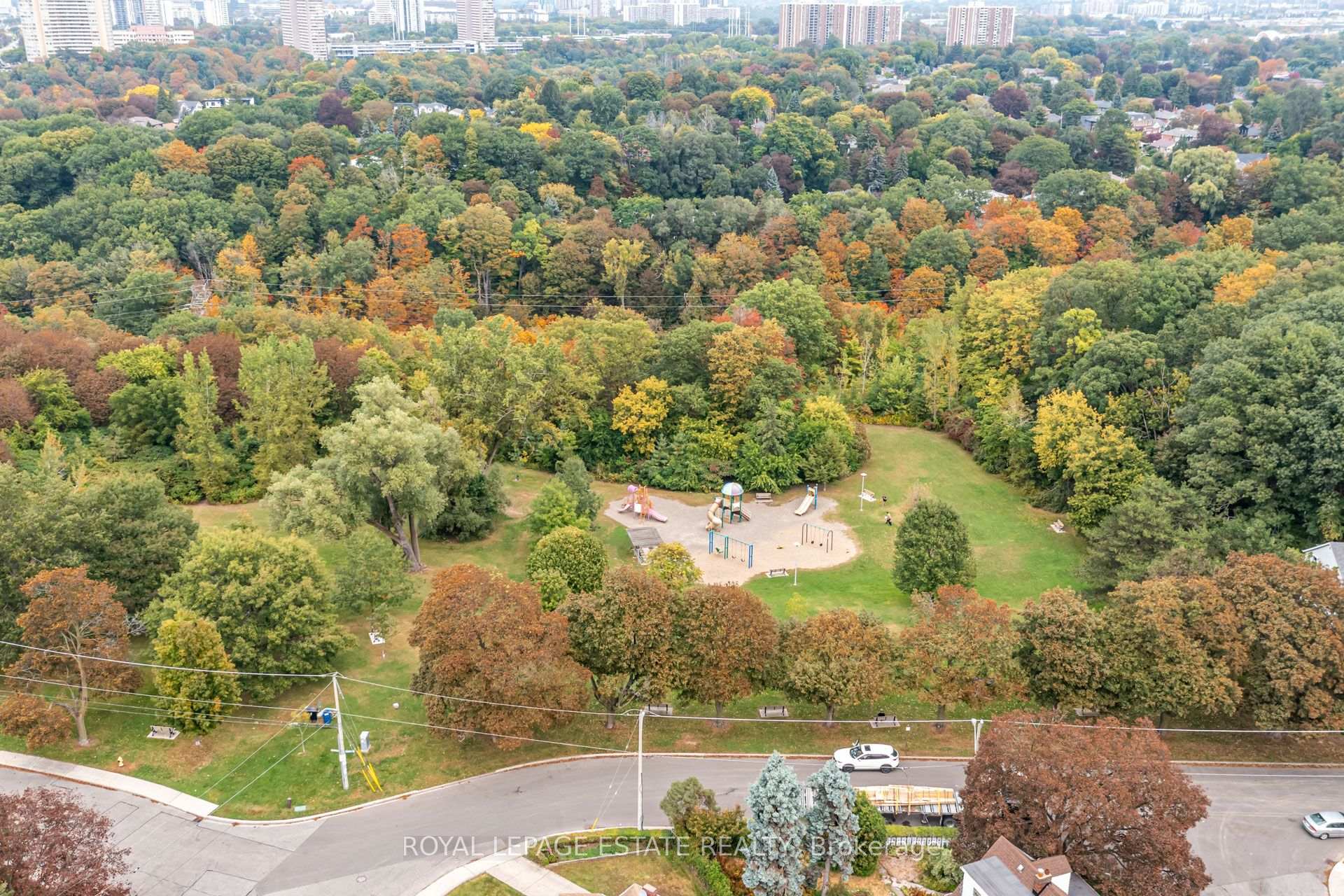 Photo 44 of 30 Barbara Crescent, Toronto, East York — HOMEH