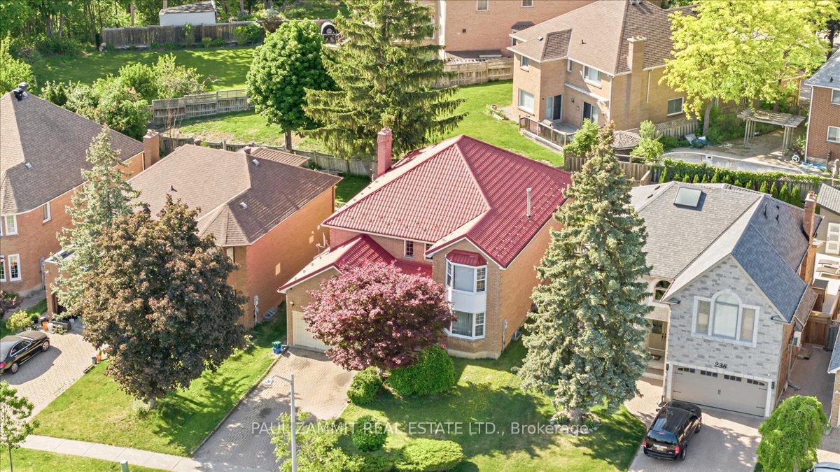 Photo 3 of 236 Green Lane, Markham, Thornlea — HOMEH