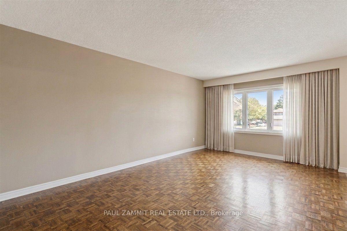 Photo 8 of 236 Green Lane, Markham, Thornlea — HOMEH