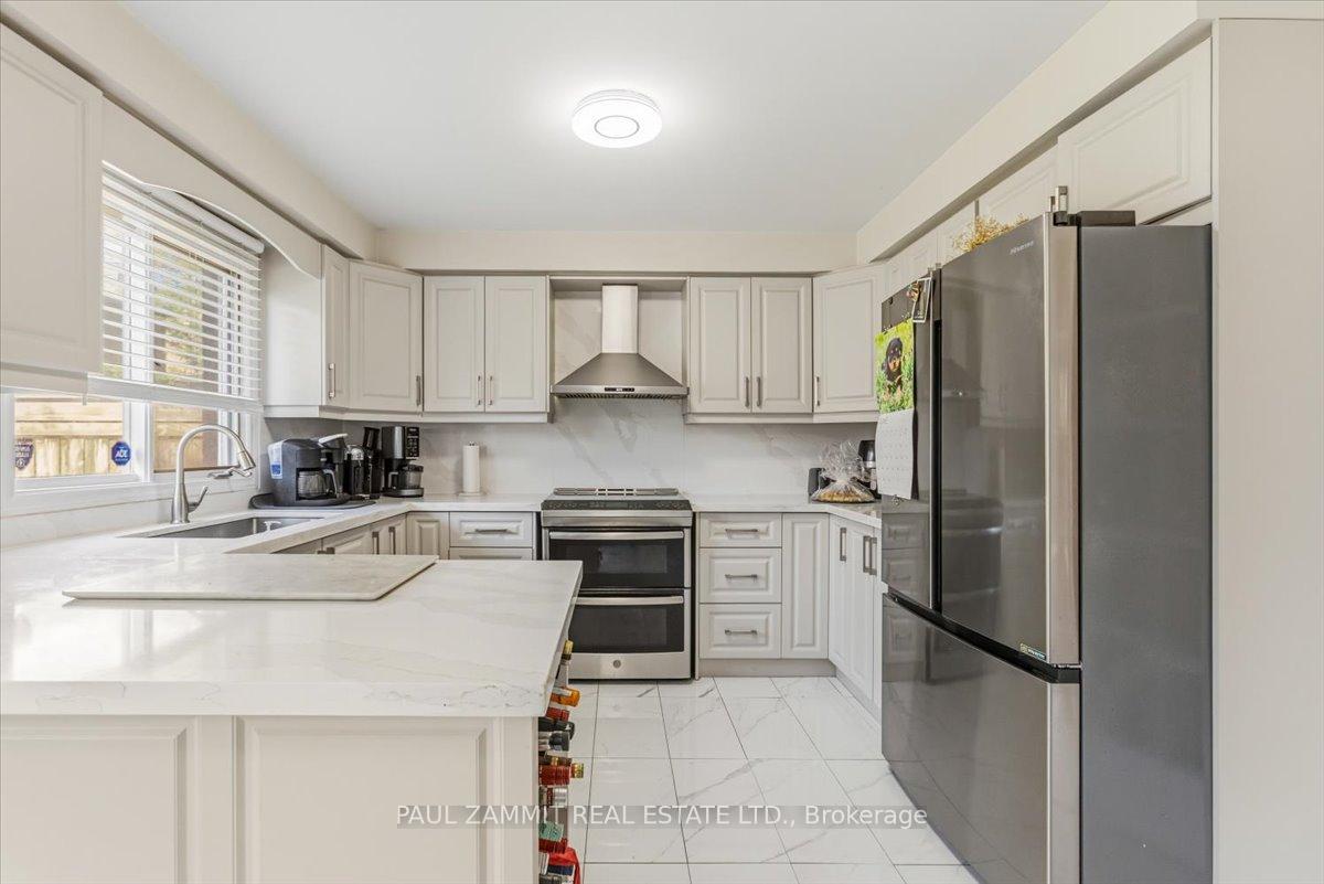 Photo 11 of 236 Green Lane, Markham, Thornlea — HOMEH