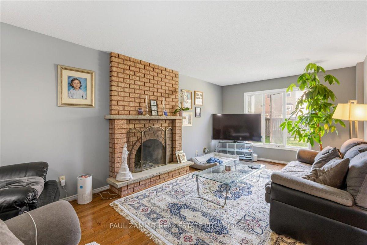 Photo 13 of 236 Green Lane, Markham, Thornlea — HOMEH