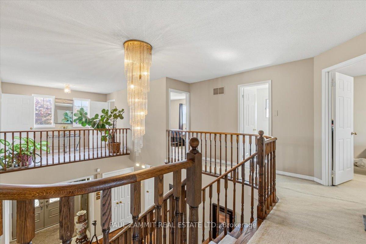 Photo 15 of 236 Green Lane, Markham, Thornlea — HOMEH