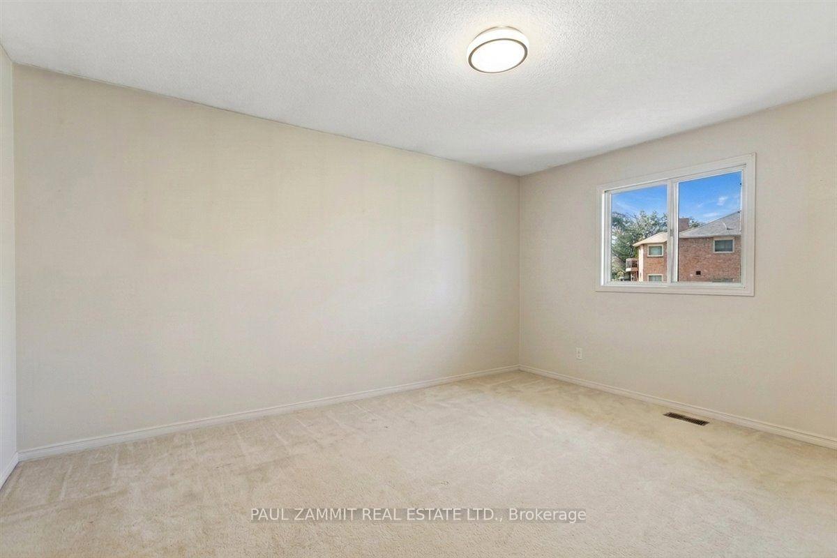 Photo 26 of 236 Green Lane, Markham, Thornlea — HOMEH