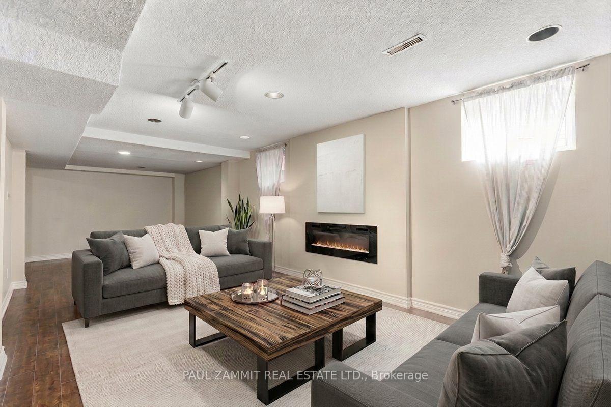 Photo 28 of 236 Green Lane, Markham, Thornlea — HOMEH