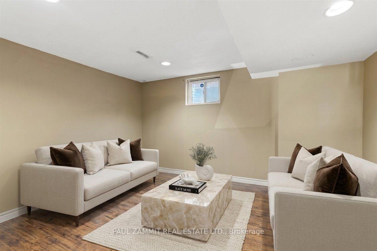 Photo 33 of 236 Green Lane, Markham, Thornlea — HOMEH