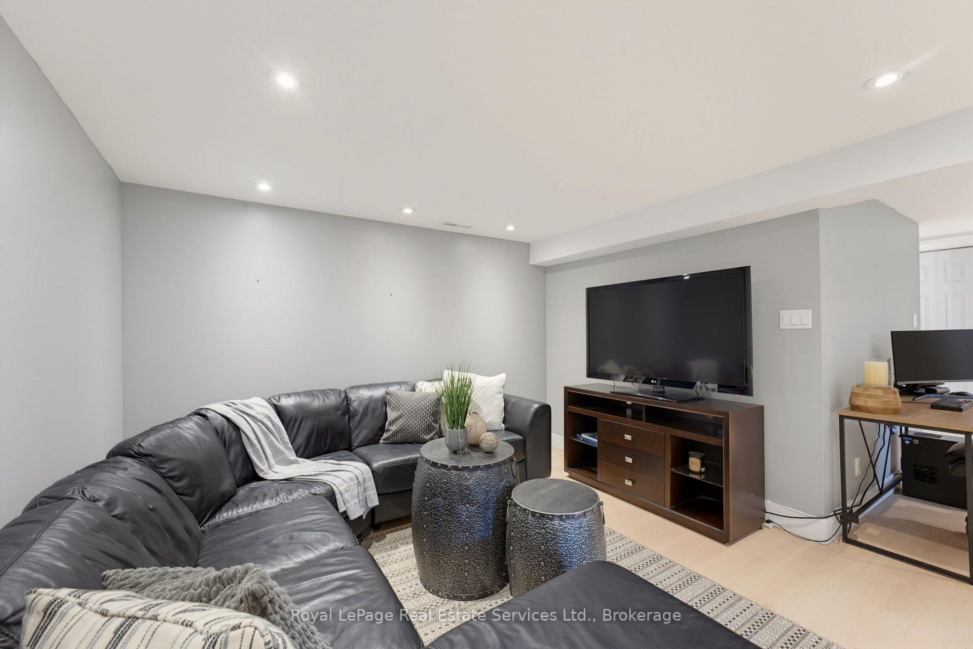 Photo 31 of 539 Galway Drive, Burlington, Shoreacres — HOMEH