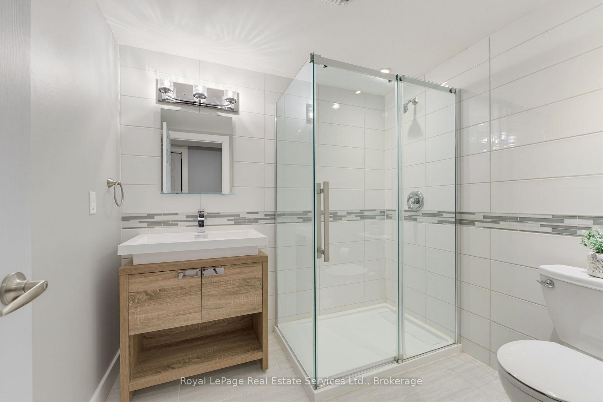 Photo 33 of 539 Galway Drive, Burlington, Shoreacres — HOMEH