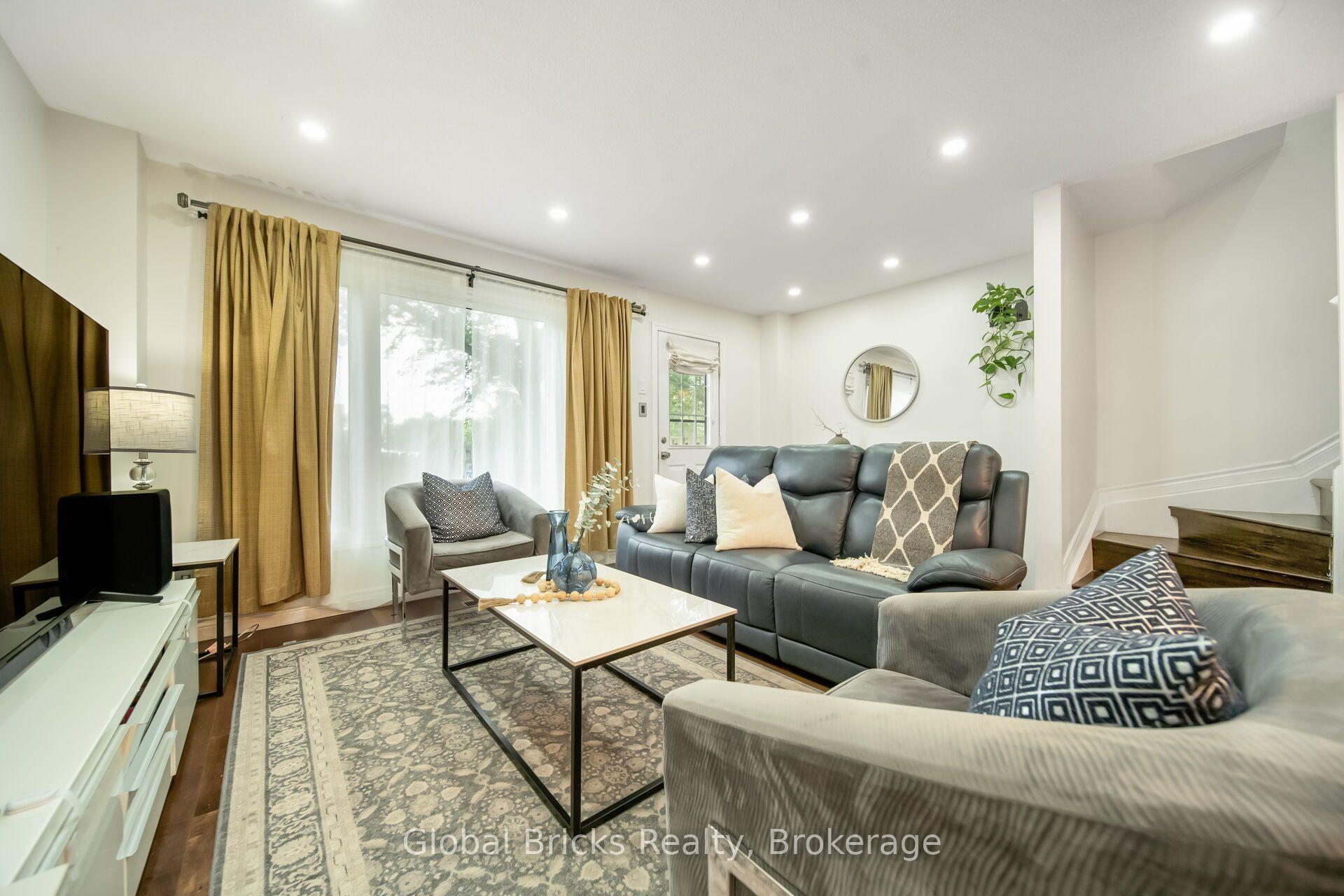 Photo 18 of Unit 27, 15 Green Valley Drive, Kitchener, Pioneer Park — HOMEH