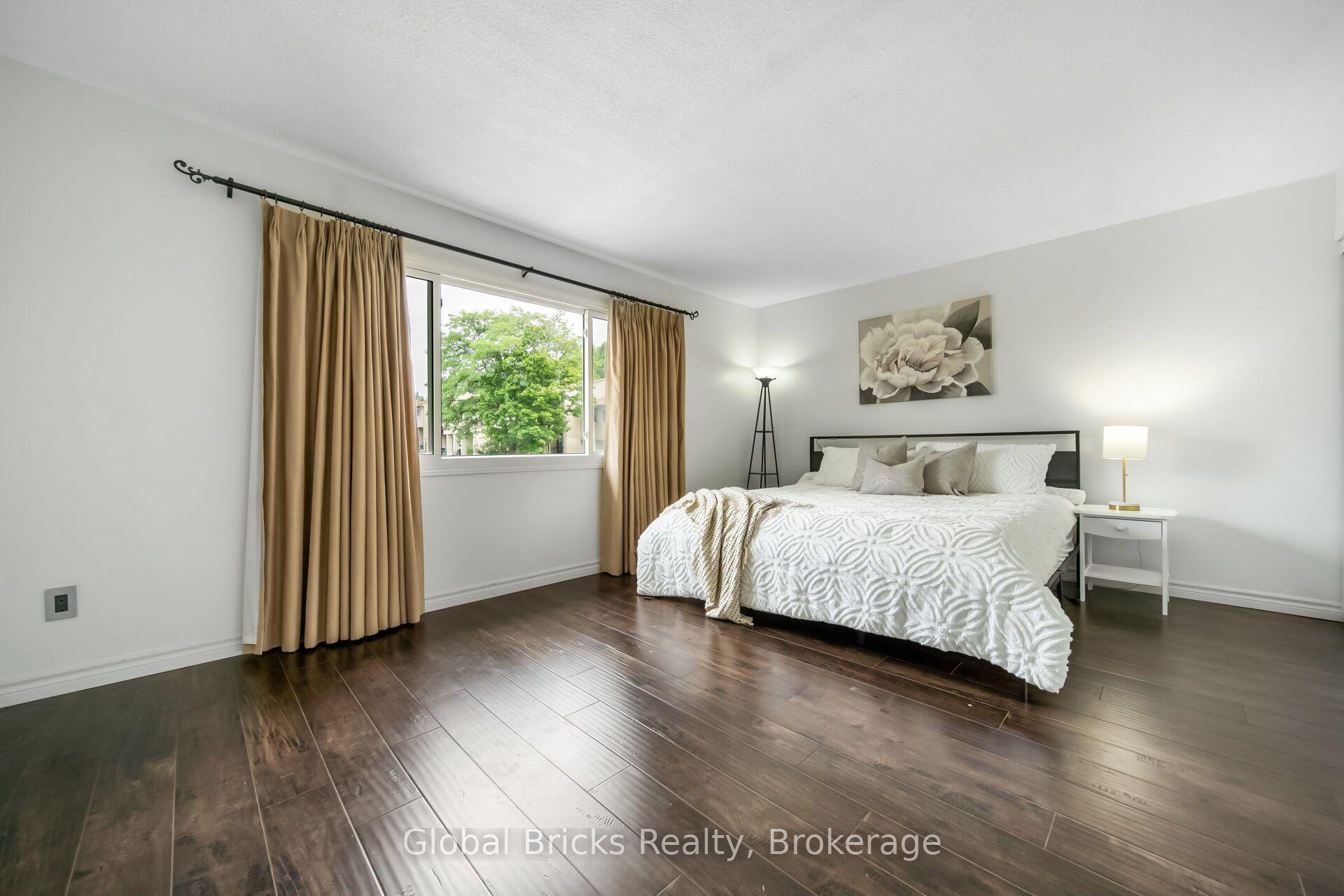 Photo 26 of Unit 27, 15 Green Valley Drive, Kitchener, Pioneer Park — HOMEH