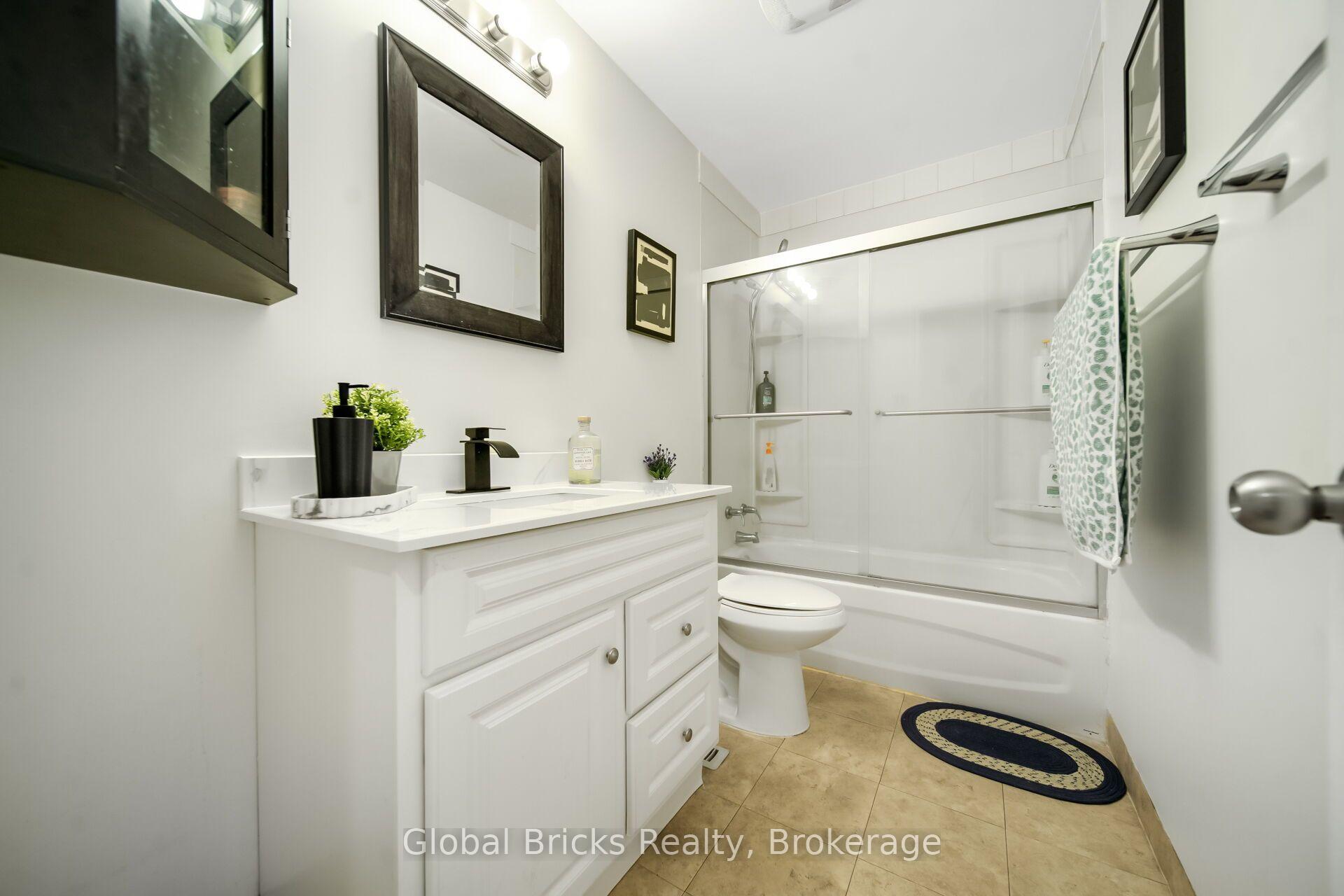 Photo 28 of Unit 27, 15 Green Valley Drive, Kitchener, Pioneer Park — HOMEH
